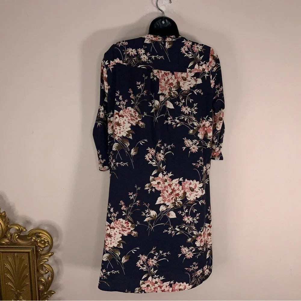 Medium Brixon Ivy Blue Floral Dress Button Front Vneck Pink Floral Print